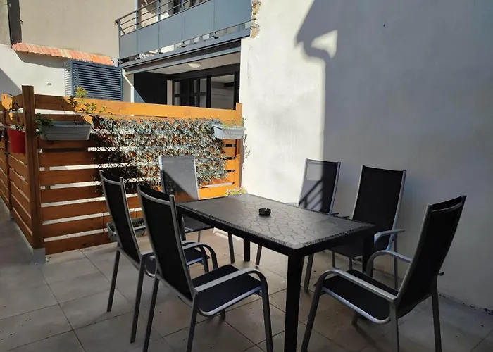 بيت للعطل Le Gabin Moderne Loft قرقشونه